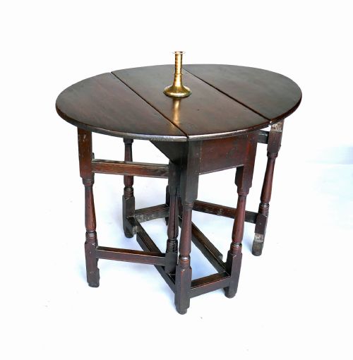 antique period furniture 17thc single small oak gateleg table english c167090 - CATEGORY: ANTIQUE TABLES - DATED 17TH CENTURY