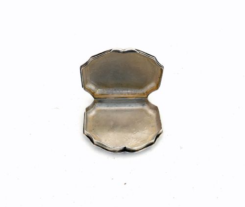 ANTIQUE METALWARE 18THC SILVER ENGRAVED SNUFF BOX CONTINENTAL C176070 - ADDITIONAL PHOTO 2