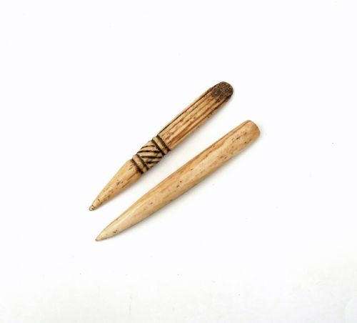 ANTIQUE COLLECTABLES 19THC PAIR OF WHALEBONE SAILORS CARVED FIDS ENGLISH YORKSHIRE C186080' - ADDITIONAL PHOTO 3