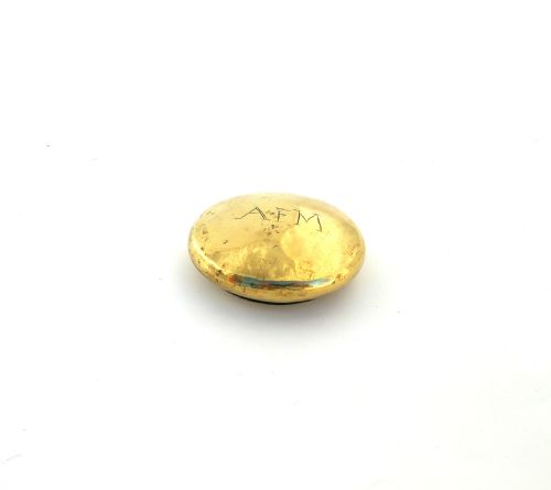ANTIQUE EARLY METALWARE 17THC18THC SINGLE BRASS SNUFF BOX ENGRAVED AFM ENGLISH C16801720 - ADDITIONAL PHOTO 1