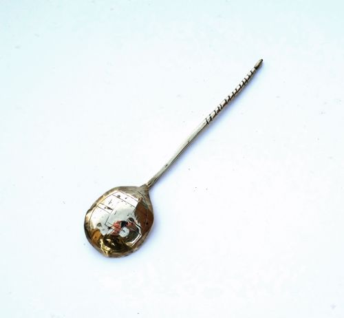 antique metalware single 15thc spoon with twisted stem engraved church german russian c144060 - CATEGORY: ANTIQUE METAL - DATED 16TH CENTURY