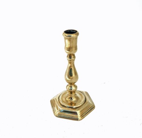 antique metalware 18thc queen anne single brass candlestick english c171015 - CATEGORY: ANTIQUE LIGHTING - DATED 18TH CENTURY