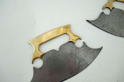 ANTIQUE METALWARE PAIR OF 18THC BRASS STEEL HERB CHOPPERS ENGLISH C176080 - ADDITIONAL PHOTO 1