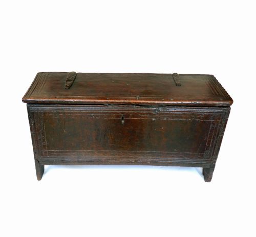 antique early oak furniture elizabethan joyned plank coffer english c156080 - CATEGORY: ANTIQUE CHESTS - DATED 16TH CENTURY