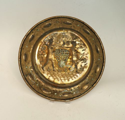 ANTIQUE EARLY METALWARE 17THC BRASS SMALL REPOUSSE' WORKED ALMS DISH NUREMBERG C162040 - ADDITIONAL PHOTO 4