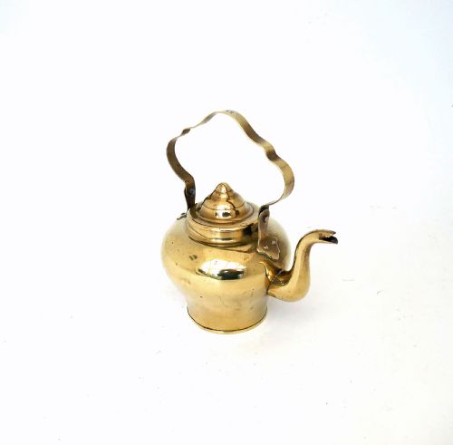 ANTIQUE EARLY METALWARE 18THC BRASS SMALL TEA KETTLE WITH SWING HANDLE DUTCH C176080 - ADDITIONAL PHOTO 1