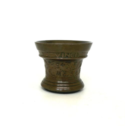 ANTIQUE EARLY METALWARE SINGLE BRONZE 17THC APOTHECARY MORTAR DATED 1676 - ADDITIONAL PHOTO 3