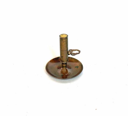 antique early metalware 18thc brass single chamberstick english c177080 - CATEGORY: ANTIQUE LIGHTING - DATED 18TH CENTURY