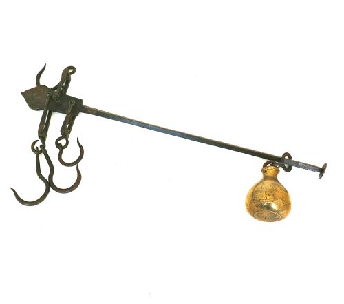 antique collectables 18thc iron butchers steelyard with brass weight english c177090 - CATEGORY: ANTIQUE MISCELLANEOUS - DATED 18TH CENTURY