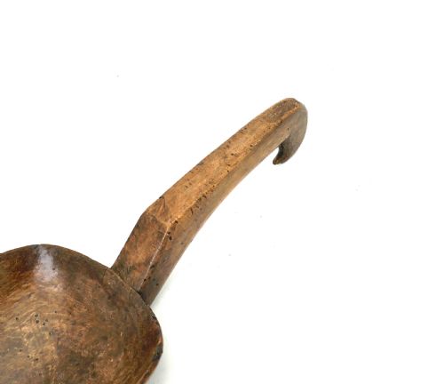 ANTIQUE TREEN KITCHENALIA SINGLE 19THC BIRCH FLOUR SCOOP WITH CURVED HANDLE SCANDINAVIAN C184060 - ADDITIONAL PHOTO 2