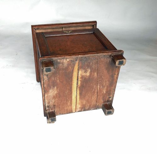 ANTIQUE OAK COUNTRY FURNITURE 18THC OAK CLOSE STOOL ENGLISH C176080 - ADDITIONAL PHOTO 4