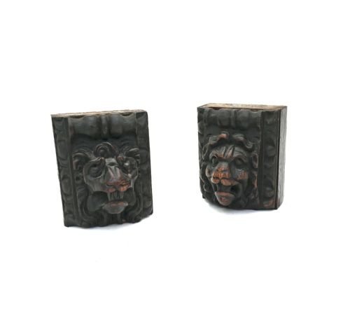antique pair of early 17thc carved lion head appliques dutch c164060 - CATEGORY: ANTIQUE MISCELLANEOUS - DATED 17TH CENTURY
