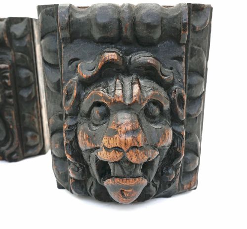 ANTIQUE PAIR OF EARLY 17THC CARVED LION HEAD APPLIQUES DUTCH C164060 - ADDITIONAL PHOTO 2