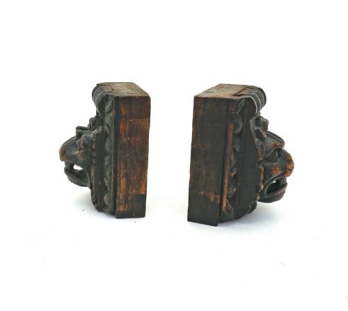 ANTIQUE PAIR OF EARLY 17THC CARVED LION HEAD APPLIQUES DUTCH C164060 - ADDITIONAL PHOTO 3