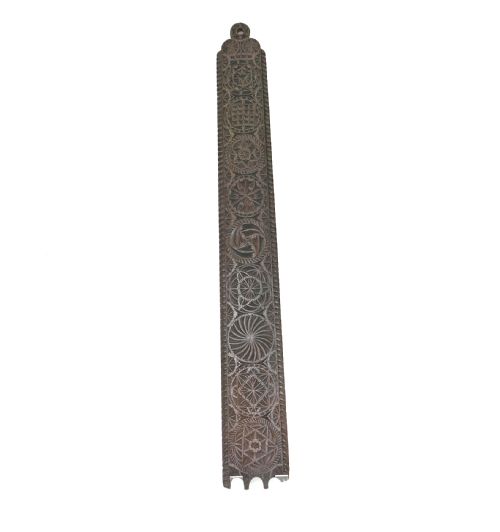 antique treen 18thc beech mangle board with extensively carved patterns dutch c176080 - CATEGORY: ANTIQUE MISCELLANEOUS - DATED 18TH CENTURY