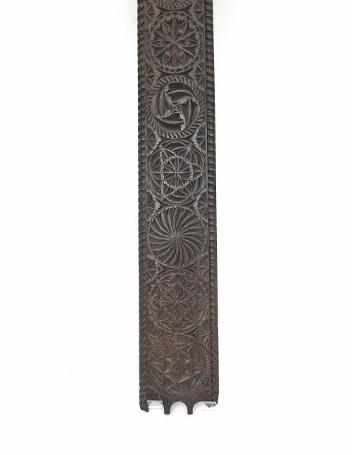 ANTIQUE TREEN 18THC BEECH MANGLE BOARD WITH EXTENSIVELY CARVED PATTERNS DUTCH C176080 - ADDITIONAL PHOTO 3