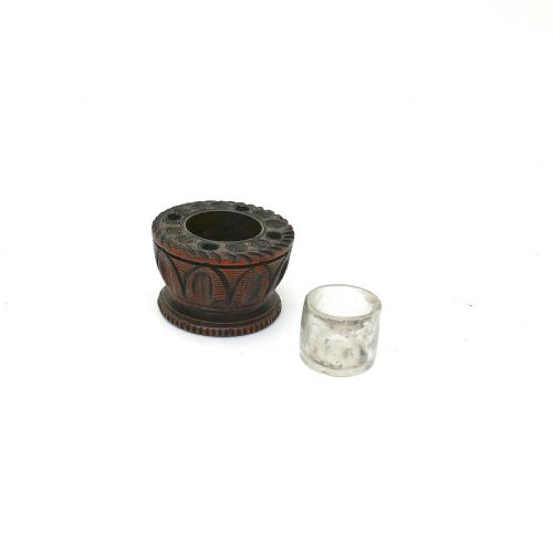 ANTIQUE EARLY TREEN 19THC ENGINE TURNED INKWELL WITH ORIGINAL GLASS ENGLISH C186080 - ADDITIONAL PHOTO 1