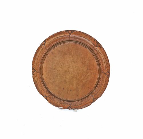antique treen 19thc sycamore breadboard with leaf berry decoration english c187090 - CATEGORY: ANTIQUE MISCELLANEOUS - DATED 19TH CENTURY