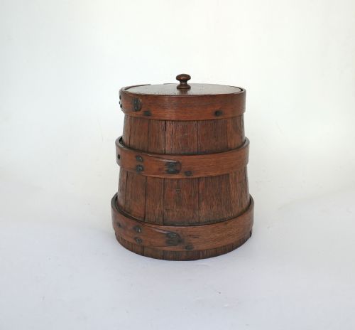 antique kitchenalia 19thc staved oak ash bound lidded flour barrel english c186080 - CATEGORY: ANTIQUE MISCELLANEOUS - DATED 19TH CENTURY