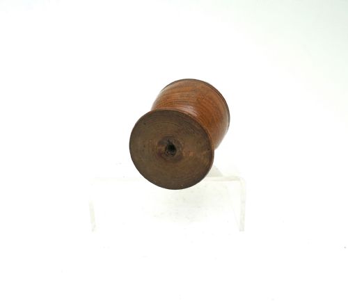 ANTIQUE TREEN EARLY 19THC ASH TURNED MUFFINEER WITH THISTLE SHAPED FINIAL ENGLISH C180020 - ADDITIONAL PHOTO 2