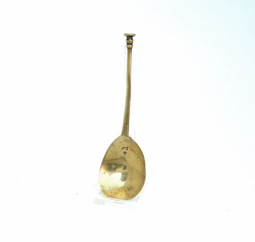 antique early metalware 17thc brass single seal top spoon english c162040 - CATEGORY: ANTIQUE METAL - DATED 17TH CENTURY