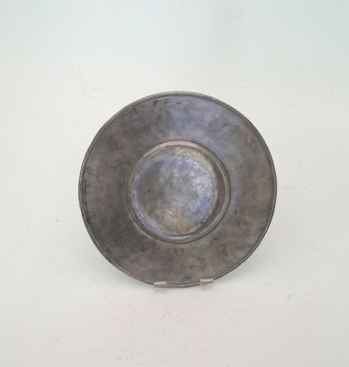 ANTIQUE EARLY SINGLE 17THC BROAD RIM PEWTER PLATE BY PIERRE ROZE 1 DATED 1609 - ADDITIONAL PHOTO 3