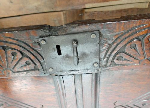 ANTIQUE EARLY FURNITURE 17THC OAK JOYNED PANELLED COFFER ENGLISH C164060 - ADDITIONAL PHOTO 4