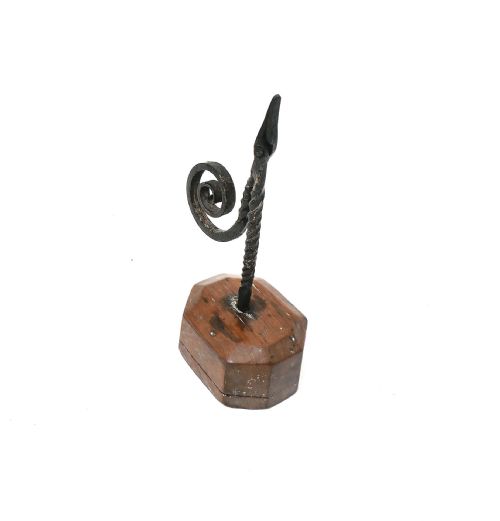 ANTIQUE LIGHTING 18THC WROUGHT IRON RUSHLIGHT ON ORIGINAL PINE BASE WELSH C176080 - ADDITIONAL PHOTO 1