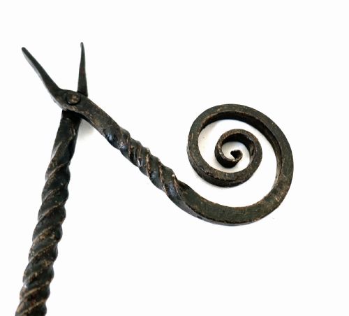 ANTIQUE LIGHTING 18THC WROUGHT IRON RUSHLIGHT ON ORIGINAL PINE BASE WELSH C176080 - ADDITIONAL PHOTO 2