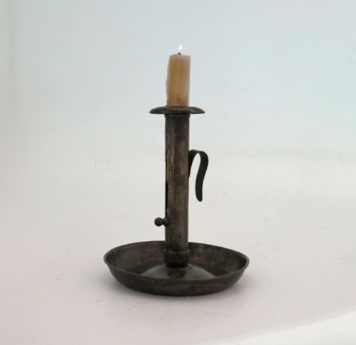 antique early lighting 18thc toleware chamberstick english c17801800 - CATEGORY: ANTIQUE LIGHTING - DATED 18TH CENTURY
