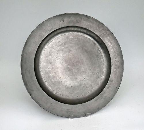 antique early pewter charger 18thc by russell laugher worcester c174051 - CATEGORY: ANTIQUE METAL - DATED 18TH CENTURY