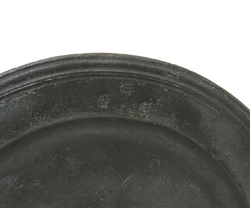 ANTIQUE METALWARE LATE 17THC 18THC MULTIREEDED PEWTER SINGLE PLATE BY EDWARD LEAPIDGE 1 ENGLISH C1699C1728 - ADDITIONAL PHOTO 1