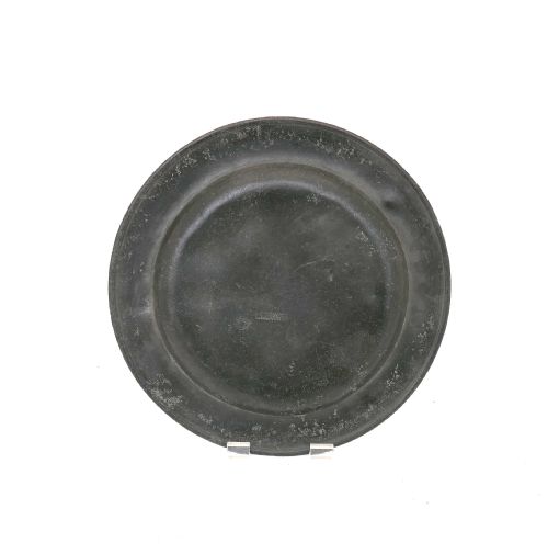 ANTIQUE METALWARE LATE 17THC 18THC MULTIREEDED PEWTER SINGLE PLATE BY EDWARD LEAPIDGE 1 ENGLISH C1699C1728 - ADDITIONAL PHOTO 4