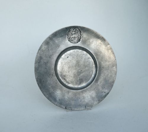 antique early metalware 17thc pewter broad rim plate continental c167090 - CATEGORY: ANTIQUE METAL - DATED 17TH CENTURY