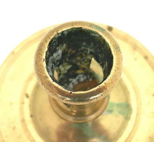 ANTIQUE EARLY LIGHTING 16THC BRASS SOCKET CANDLESTICK OF CAPSTAN TYPE N EUROPEAN C154060 - ADDITIONAL PHOTO 3