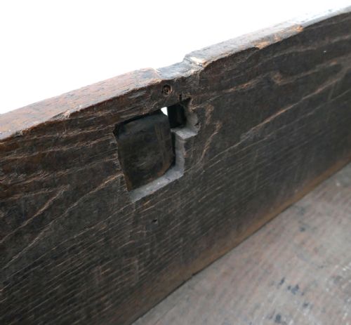 ANTIQUE OAK FURNITURE 17THC CARVED BOARDED BOX ENGLISH C167080 - ADDITIONAL PHOTO 5
