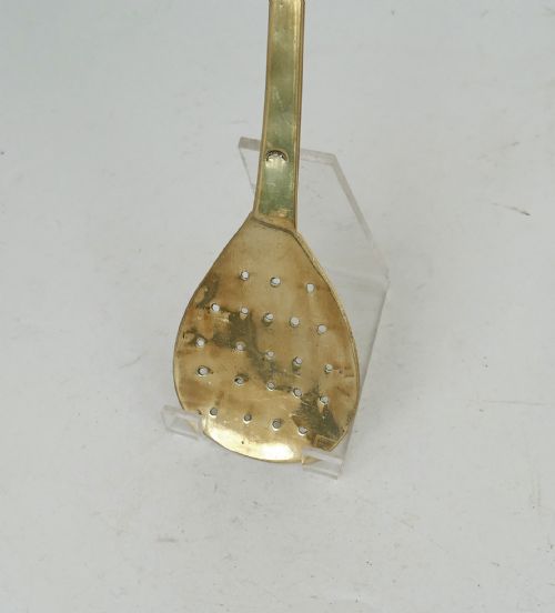 ANTIQUE METALWARE 17THC BRASS FISH SLICE FROM THE MANOR HOUSE KITCHEN ENGLISH C167090 - ADDITIONAL PHOTO 1