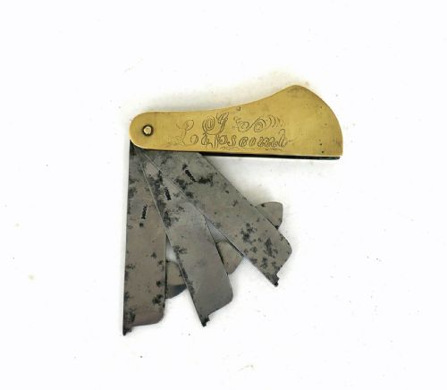 ANTIQUE EARLY METALWARE 19THC BRASS VETERINARY FLEAM ENGRAVED G LAPSCOMB ENGLISH C187090 - ADDITIONAL PHOTO 2