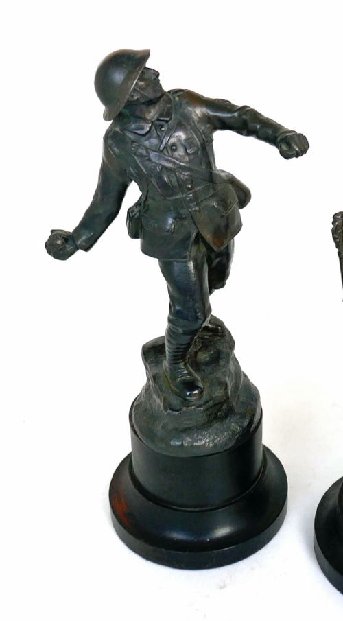 ANTIQUE METALWARE SPELTER TWO 20THC FIRST WORLD WAR SCOTTISH ENGLISH SOLDIER STATUES ENGLISH C191418 - ADDITIONAL PHOTO 2