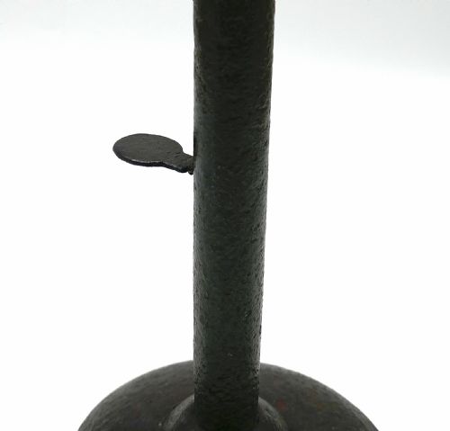 ANTIQUE METALWARE LIGHTING 18THC SHEET IRON SINGLE HOGSCRAPER CANDLESTICK ENGLISH C1780C1800 - ADDITIONAL PHOTO 3