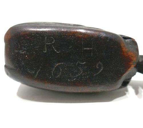 ANTIQUE EARLY TREEN 17THC SAILORS SNUFF BOX IN THE FORM OF A SPERM WHALE DATED 1659 - ADDITIONAL PHOTO 1