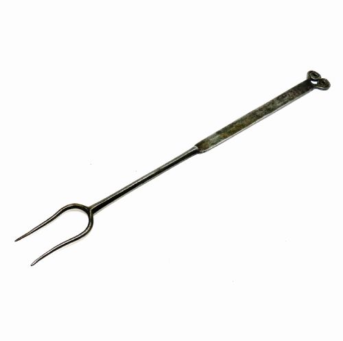 ANTIQUE METALWARE 18THC STEEL RAMS HORN FINIAL MEAT FORK WITH PUNCHWORK DECORATION EM ENGLISH C176080 - ADDITIONAL PHOTO 2