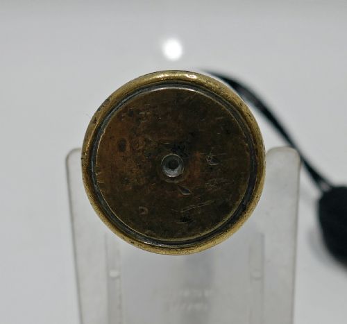 ANTIQUE EARLY METALWARE COLLECTABLES 19THC WILLIAM 1V BRASS LIGNUM TIPSTAFF DATED 1836 - ADDITIONAL PHOTO 4