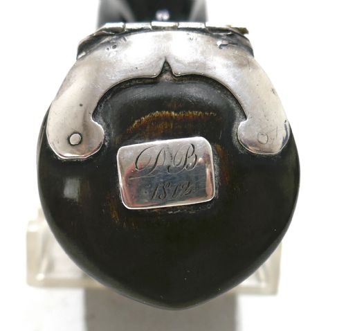 ANTIQUE COLLECTABLES 19THC RAMS HORN SNUFF MULL WITH SILVER MOUNTS ENGRAVED DB 1812 - ADDITIONAL PHOTO 4