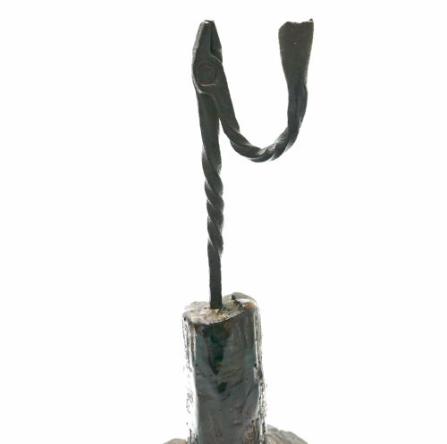 ANTIQUE EARLY LIGHTING 18THC IRON RUSHLIGHT CANDLEHOLDER ON PINE HEWN BASE ENGLISH WEST COUNTRY C177080 - ADDITIONAL PHOTO 2