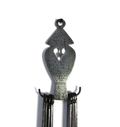 ANTIQUE EARLY METALWARE 18THC FULL SET OF MEAT SKEWERS AND HOLDER DATED 1722 ENGRAVED TH ENGLISH - ADDITIONAL PHOTO 1