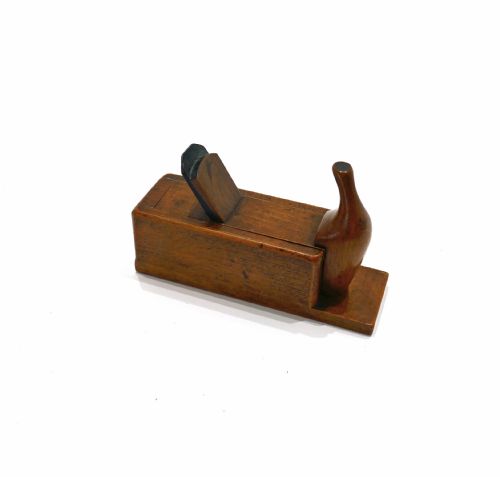 ANTIQUE 19THC EARLY TREEN FRUITWOOD SNUFF BOX IN THE FORM OF A WOOD PLANE ENGLISH C182040