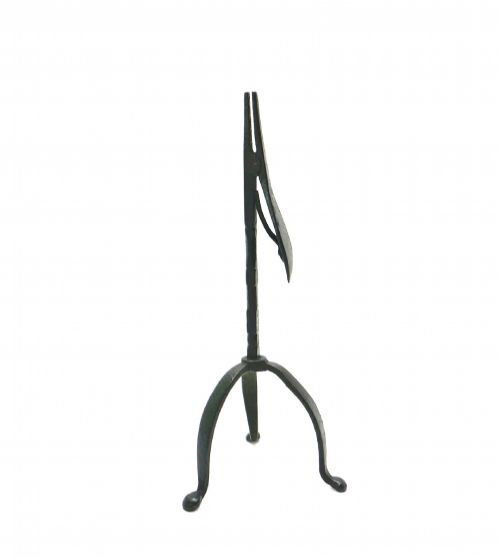 ANTIQUE METALWARE EARLY LIGHTING 18THC W IRON SPRING ACTION TRIPOD BASE RUSHLIGHT HOLDER WELSH C177090