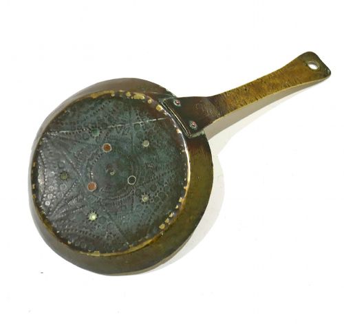 ANTIQUE EARLY METALWARE 18THC BRASS PUNCHWORK DECORATED CHAMBERSTICK DATED 1765 DUTCH - ADDITIONAL PHOTO 2