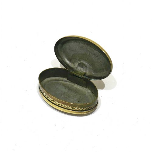 ANTIQUE METALWARE 19THC BRASS SNUFF BOX ENGRAVED RICHARD RUSSELL BOILER MAKER ROATH - ADDITIONAL PHOTO 5